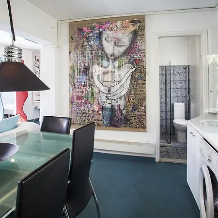 Modern Fully Equipped With Balcony And Rooftop - Ct1 Apartment